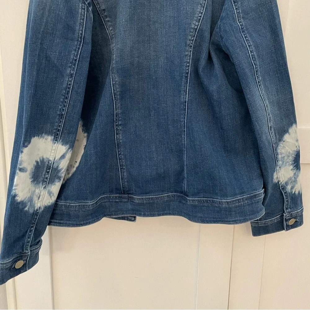 🆕CHICO’S 💙Tie Dye Comfy Denim Jacket - Picture 10 of 16